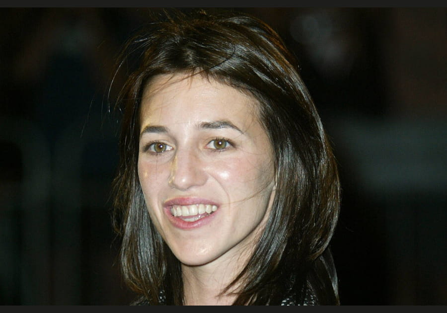 Charlotte Gainsbourg, jolie avec ses cheveux d&eacute;grad&eacute;s