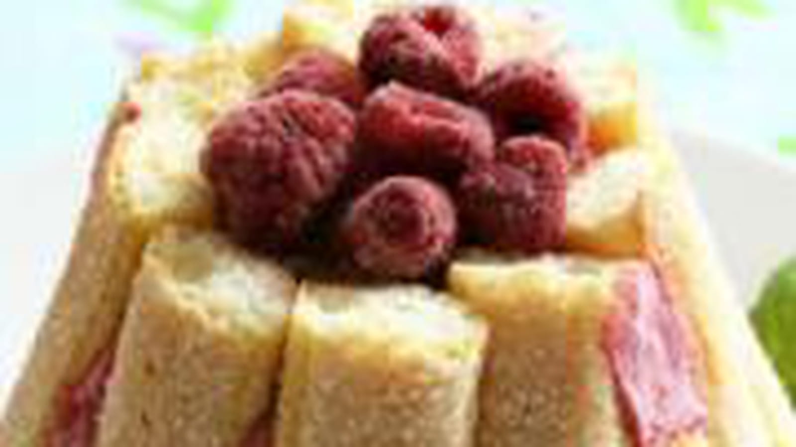 Charlotte aux framboises et au fromage blanc