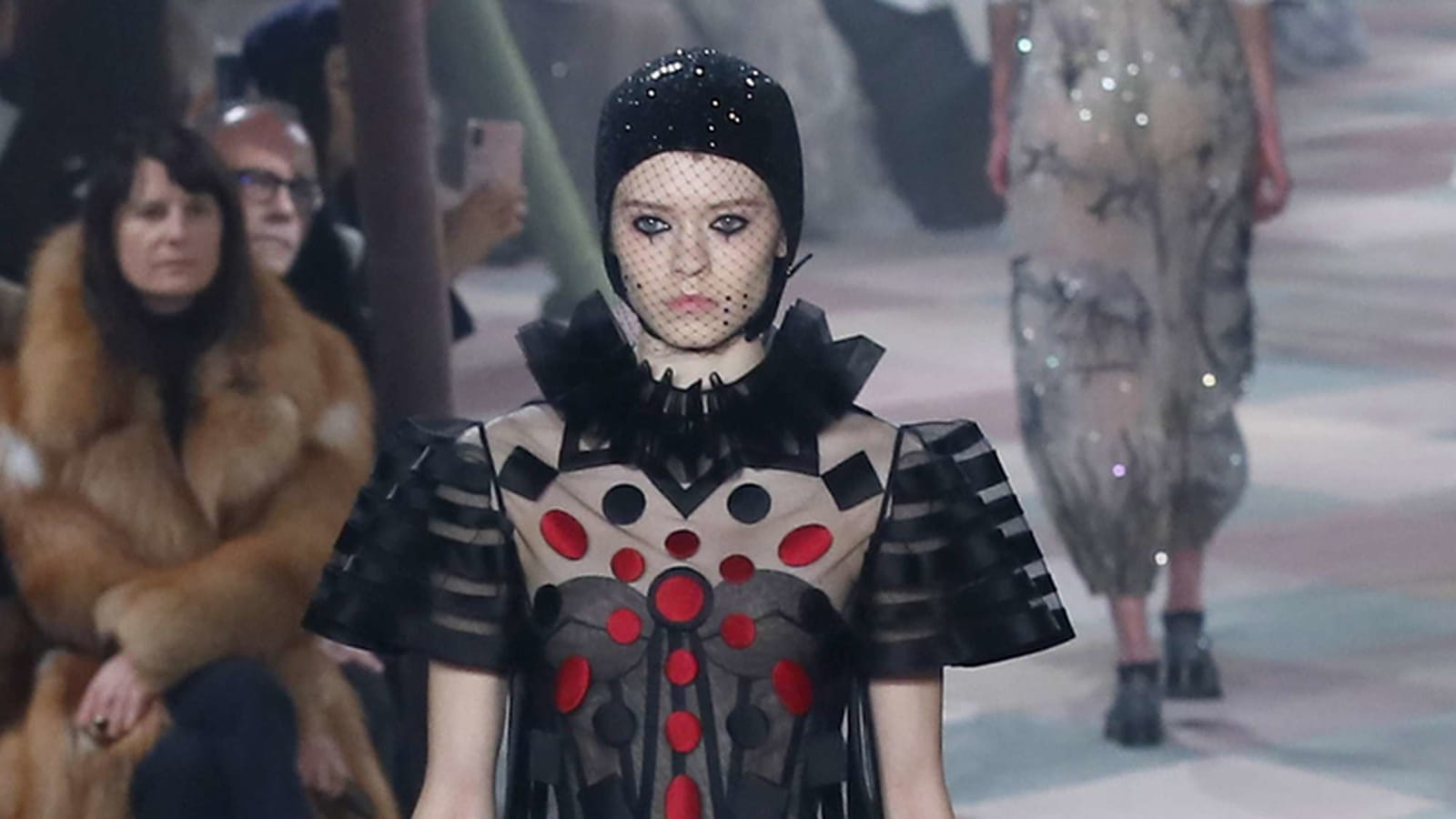 Look 5