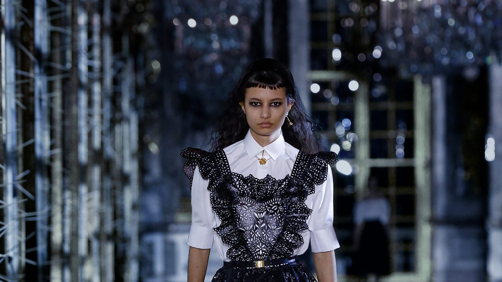 Look 14