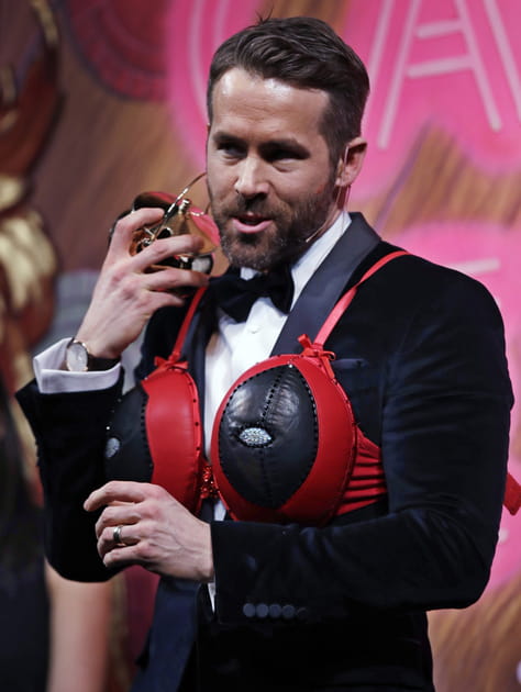 Ryan Reynolds a du monde au balcon