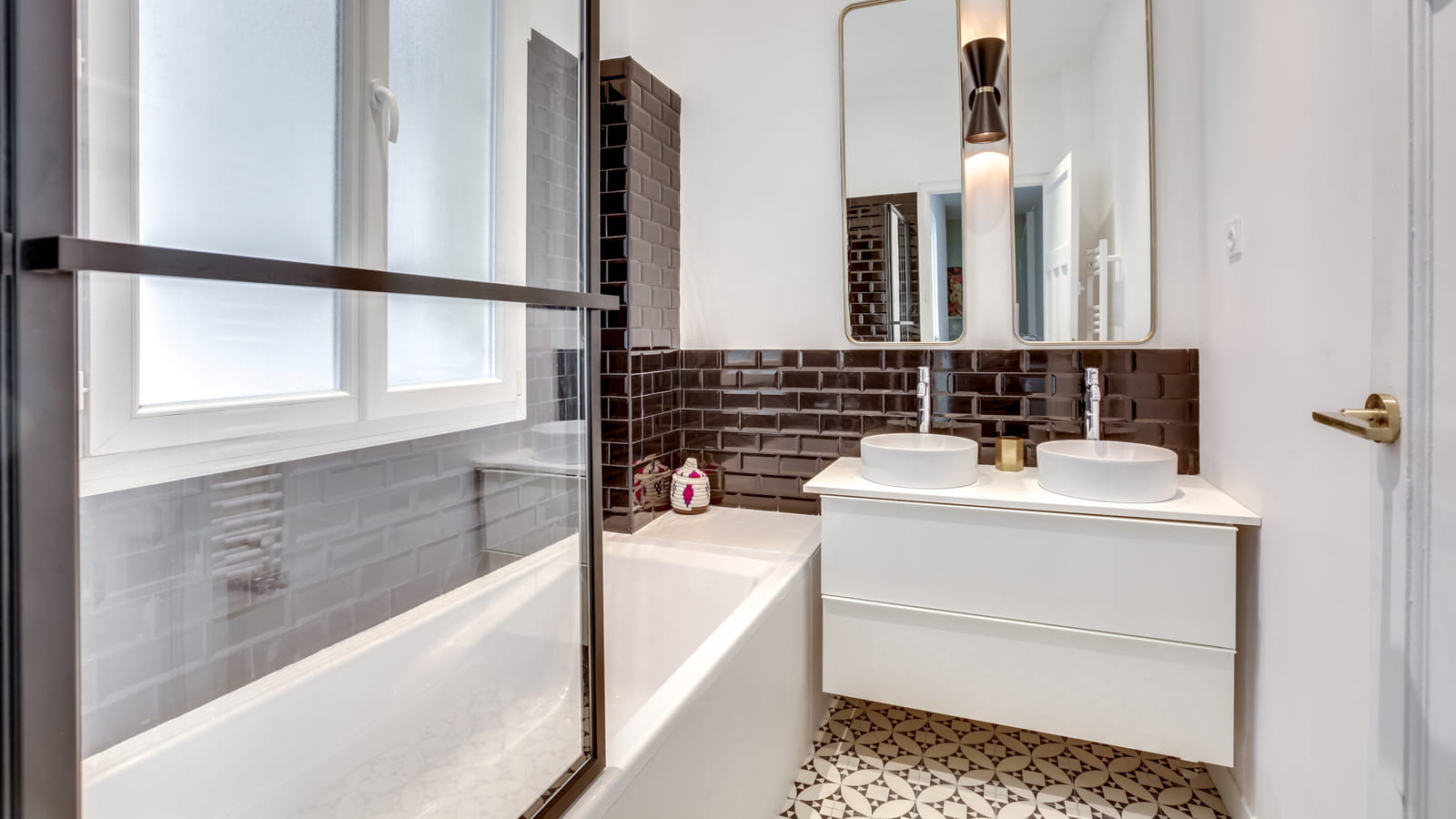 Salle de bains après