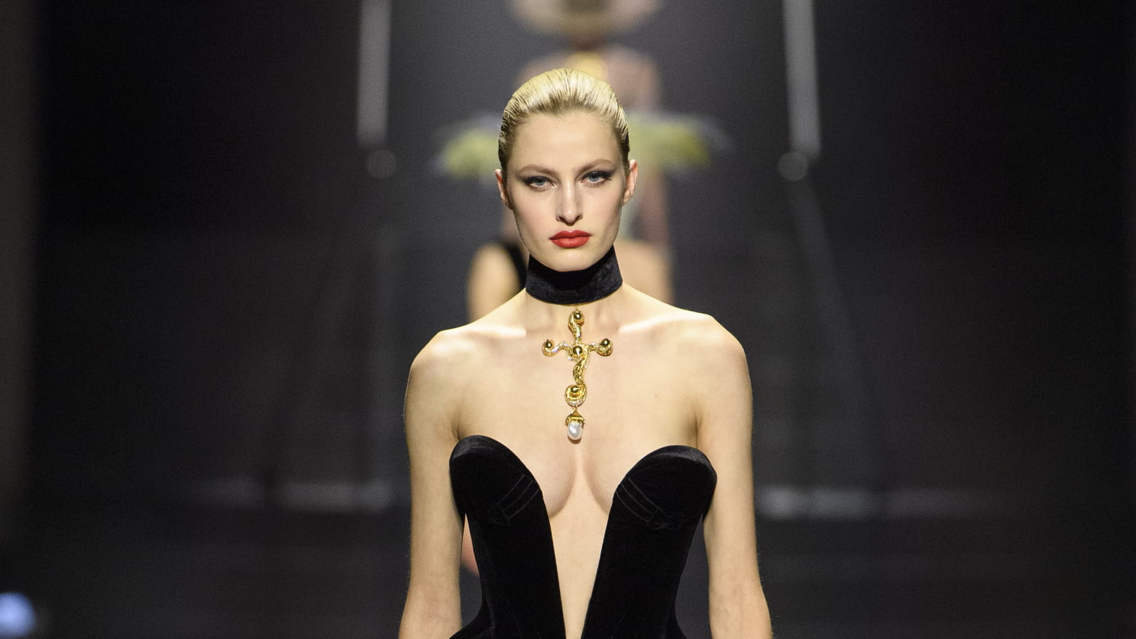 Look 9