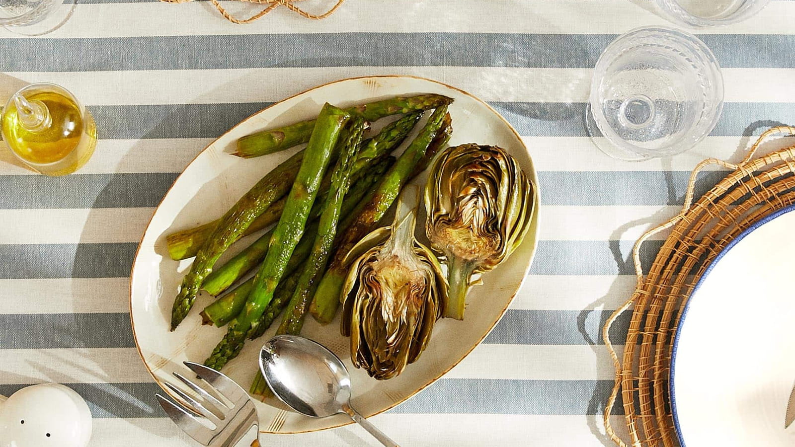Des rayures sur la table