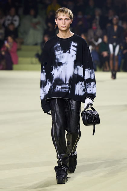 Look 95&nbsp;du d&eacute;fil&eacute; Balmain