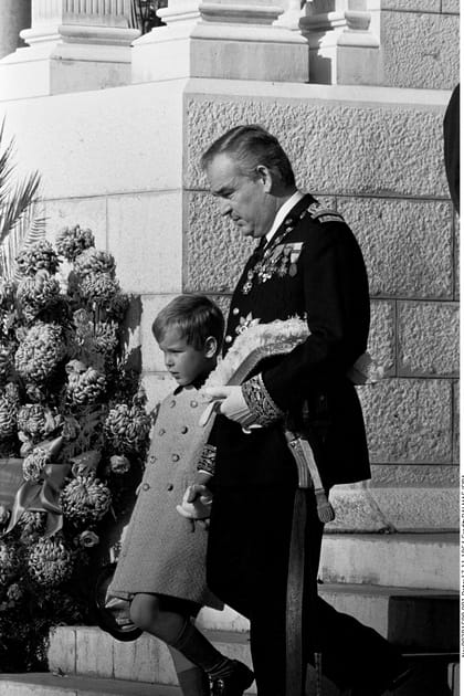 Avec son père Rainier III en 1964