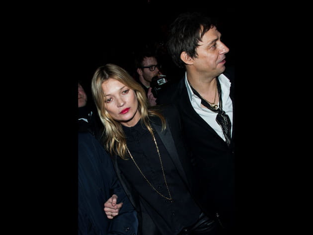 Kate Moss et Jamie Hince au défilé Saint Laurent Paris