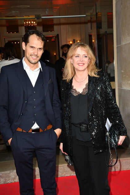 Agnès Soral et un ami