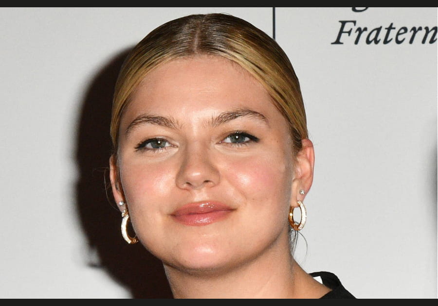 Top&nbsp;: le sleek bun de Louane