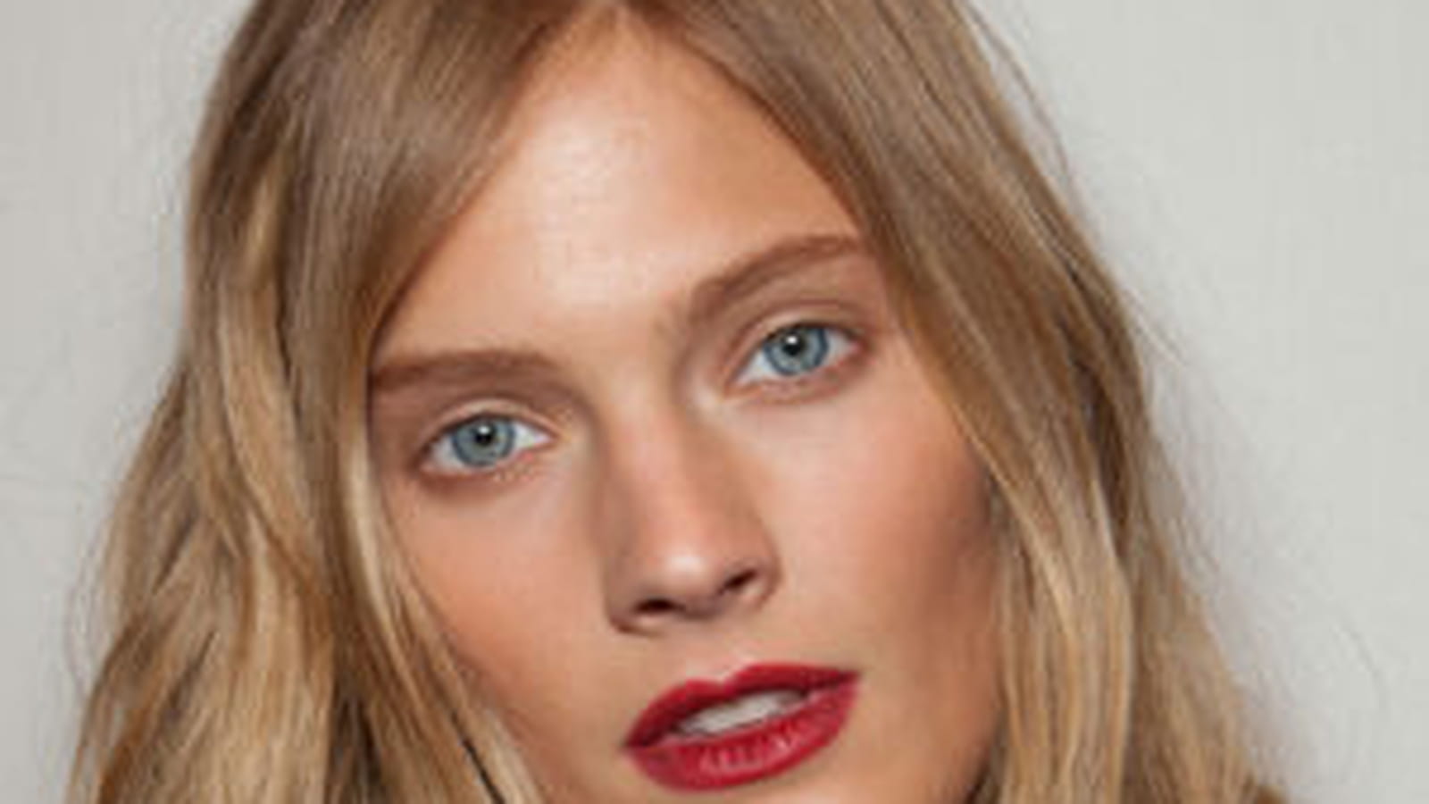 Le look beauté du défilé Burberry