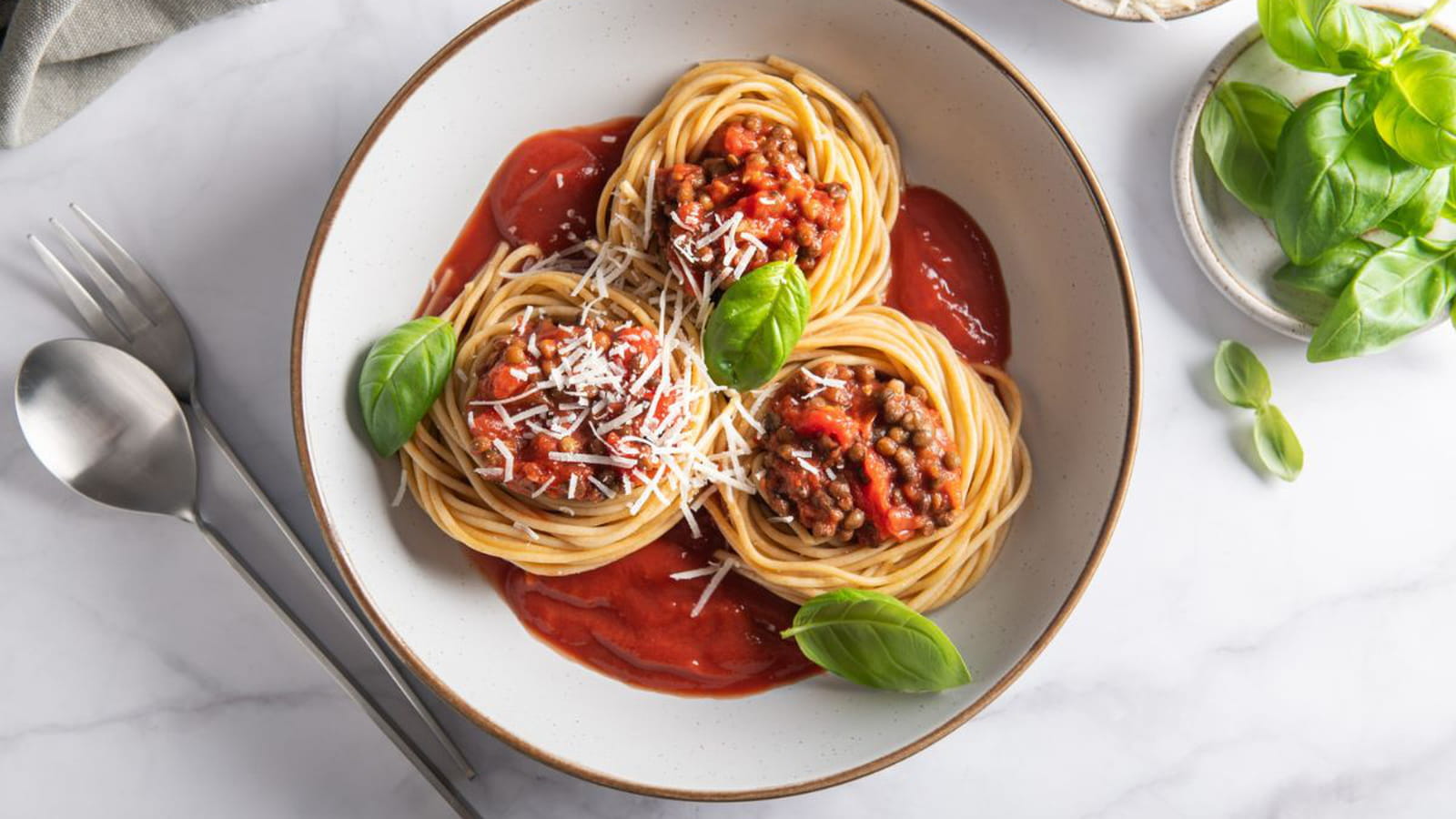 Tourbillon de spaghettis bolognaise