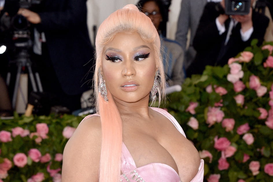 La coloration rose poudr&eacute;e de Nicki Minaj