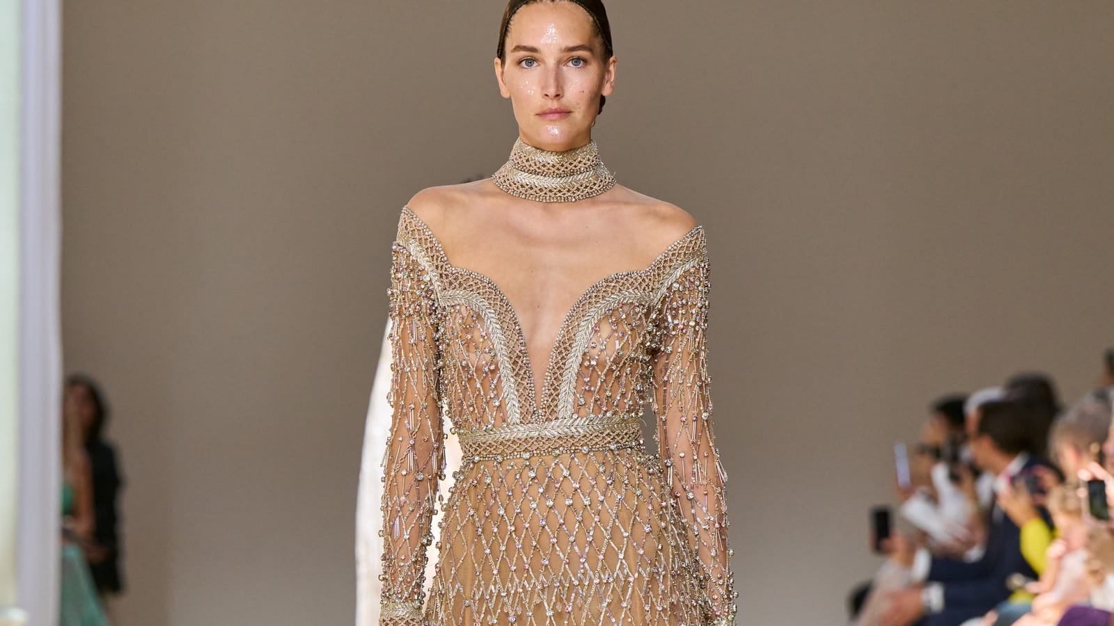 Look 19