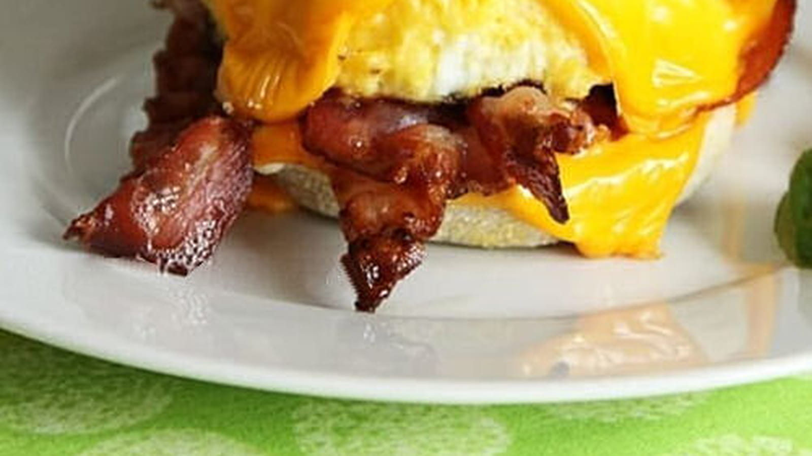Muffins aux oeufs et au bacon