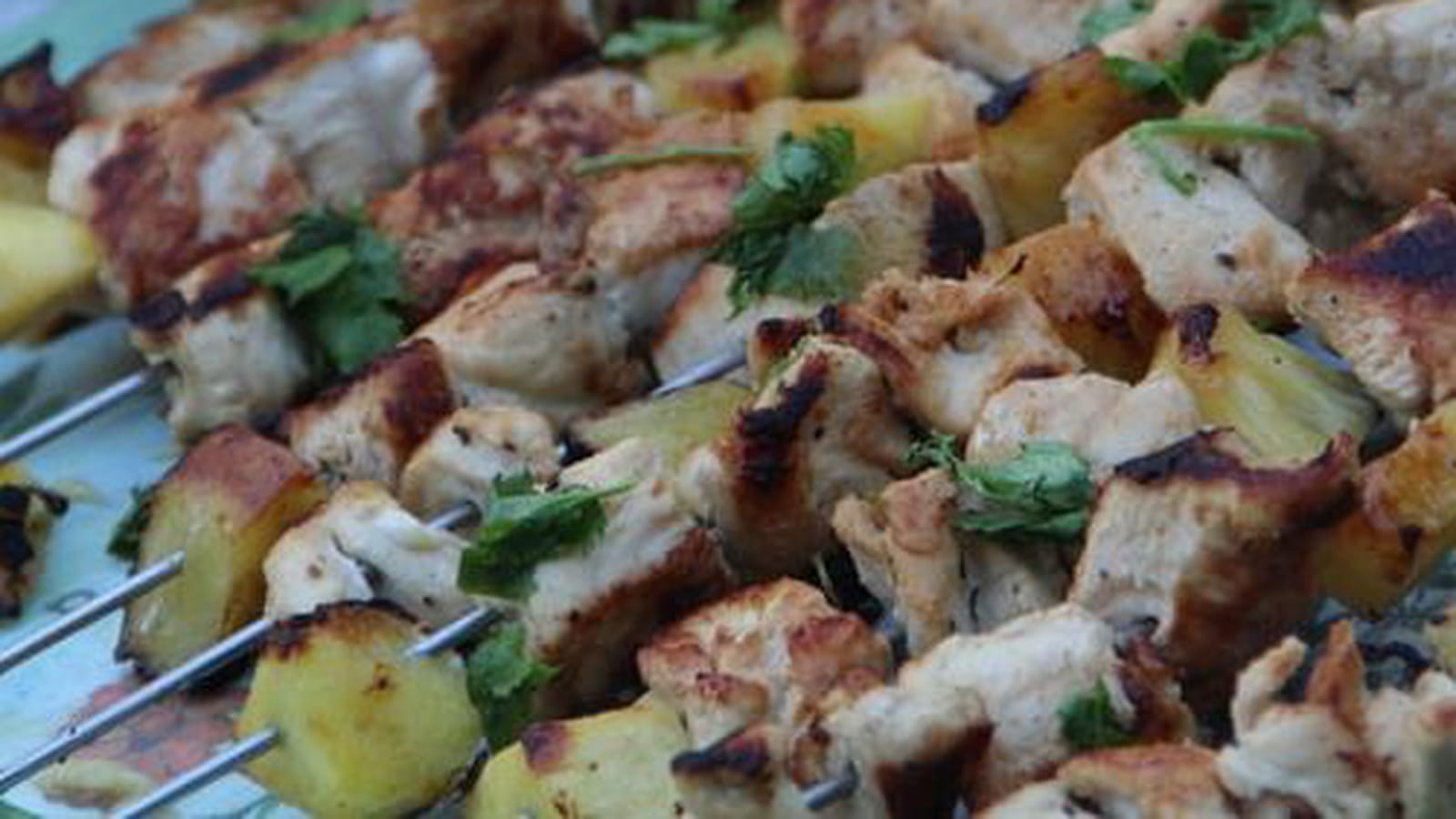 Brochettes de poulet ananas goût mojito