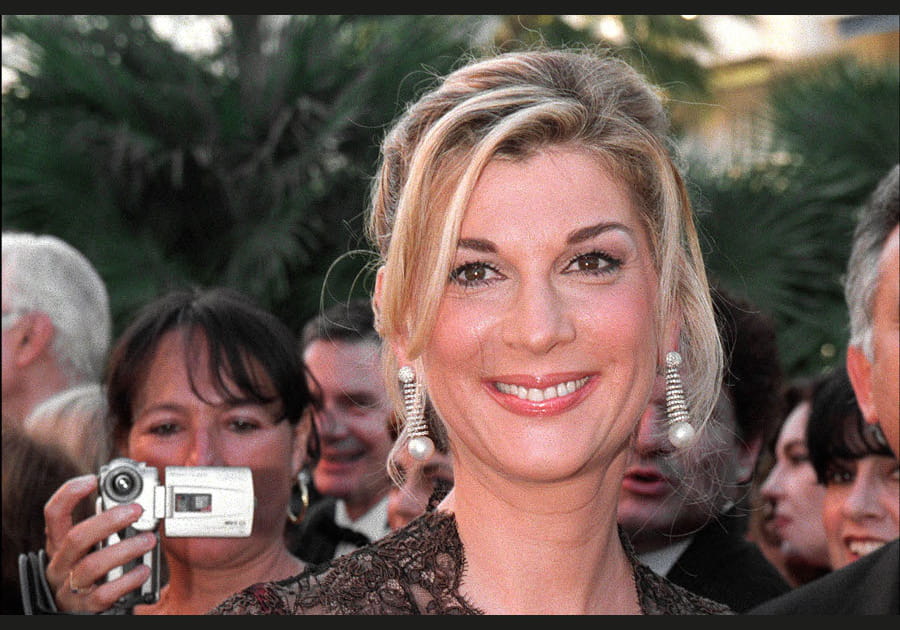 Les m&egrave;ches blond polaire de Mich&egrave;le Laroque