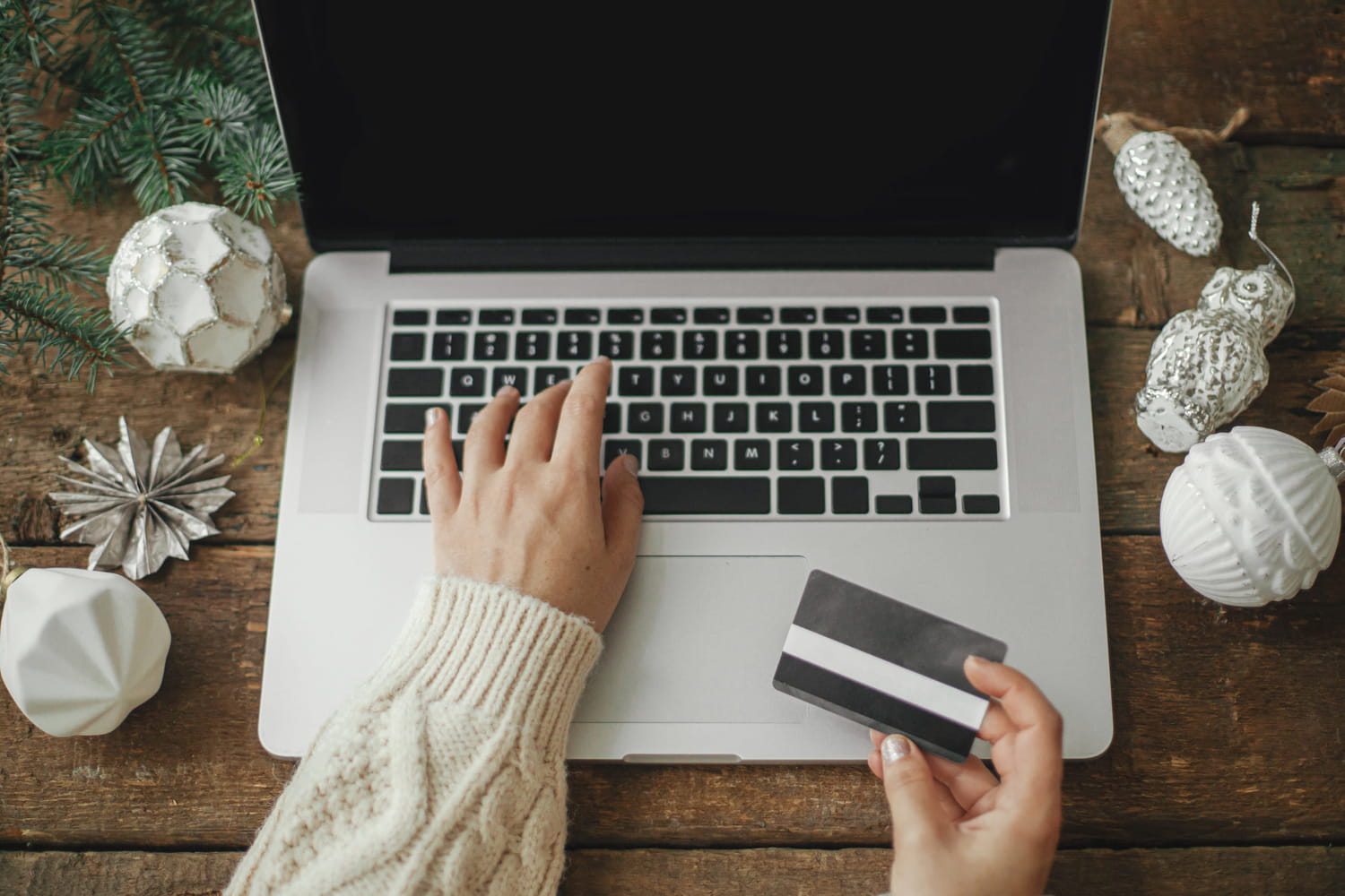 the DGCCRF alerts all online buyers before the holidays