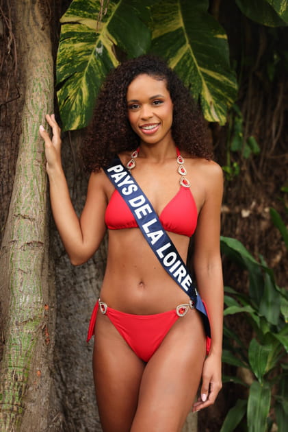 Miss France 2025&nbsp;: M&eacute;lissa Atta Bessiom, Miss Pays de la Loire 2024&nbsp;pose en maillot de bain
