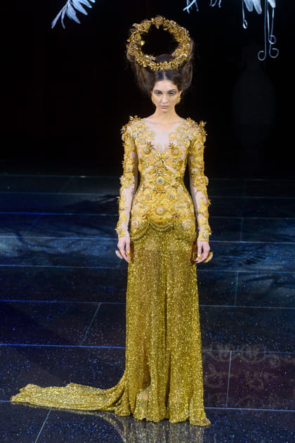 D&eacute;fil&eacute; Guo Pei