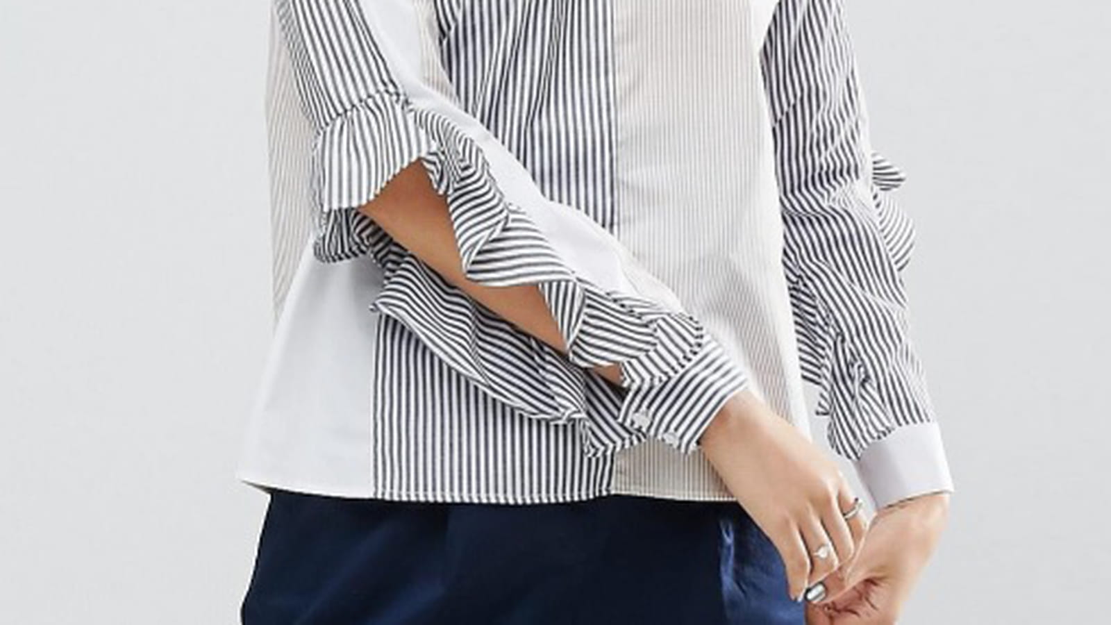 Chemise volantée