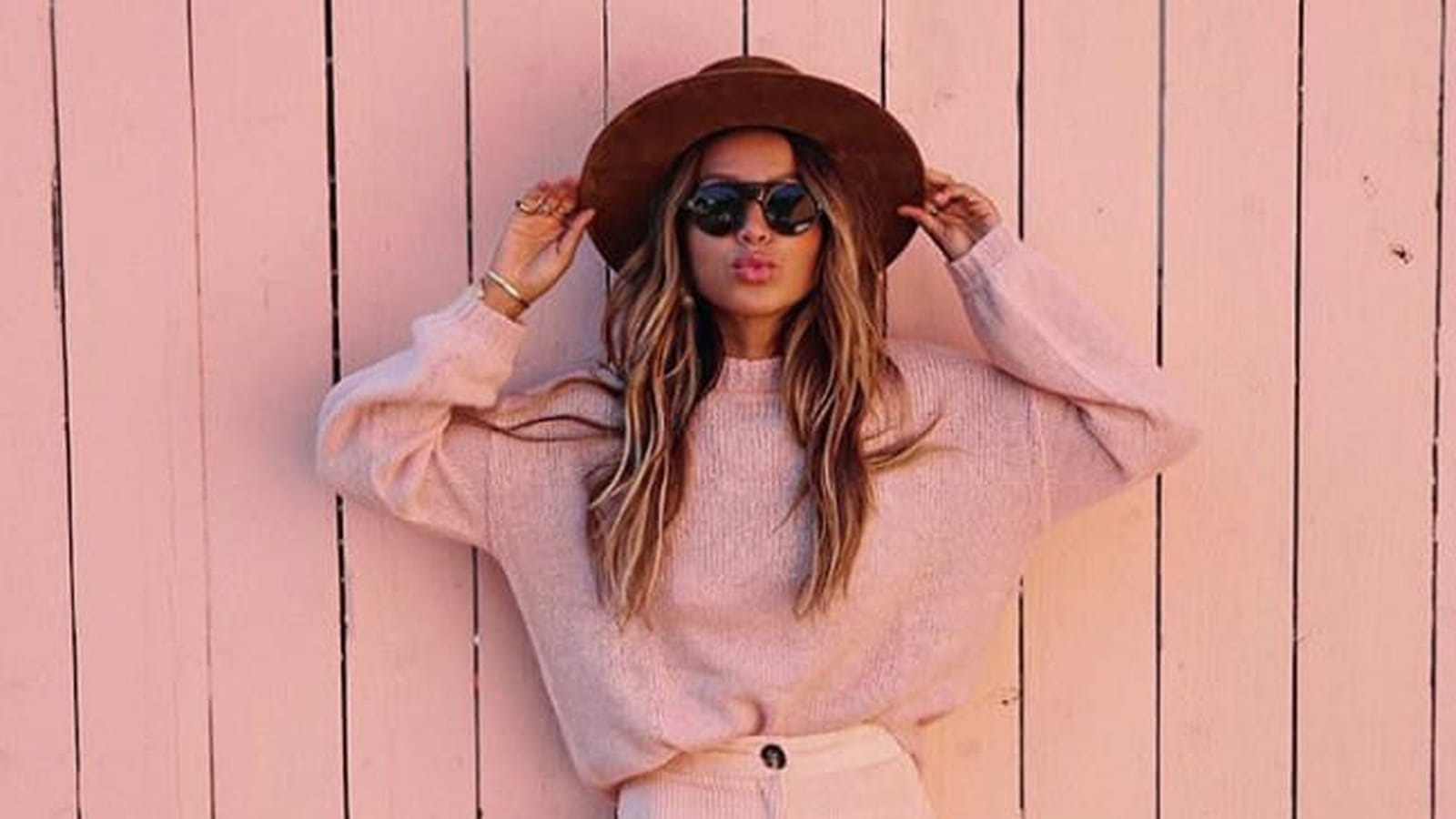 @sincerelyjules