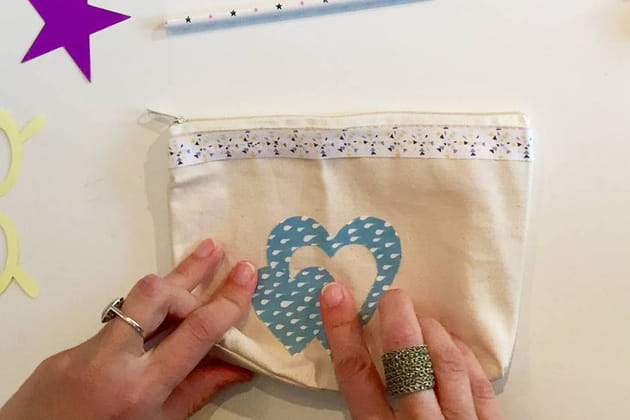 Etape 4 : Collez les coeurs