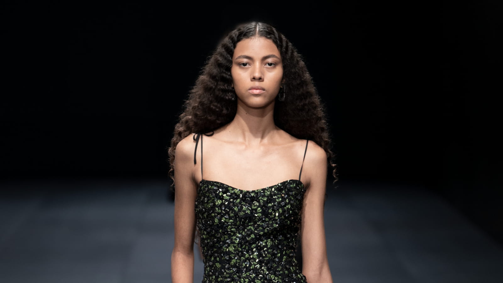 Look 60