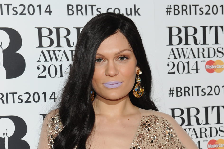 Jessie J et sa bouche blanche