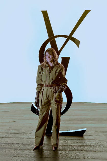 Carla Bruni en combipantalon kaki