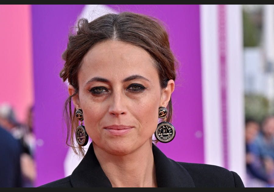 Le regard charbonneux d'Anne Berest