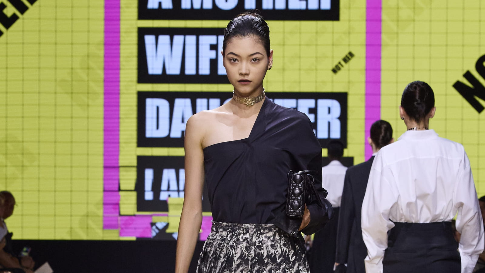 Look 38