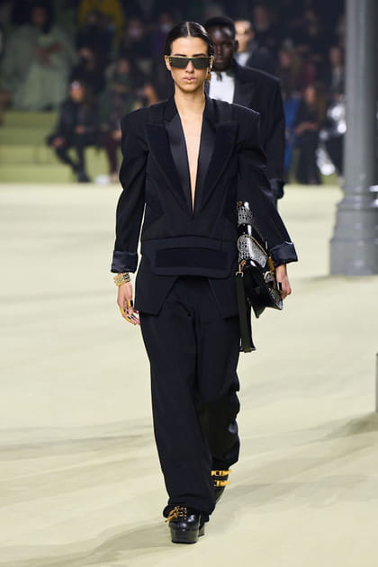 Look 92&nbsp;du d&eacute;fil&eacute; Balmain