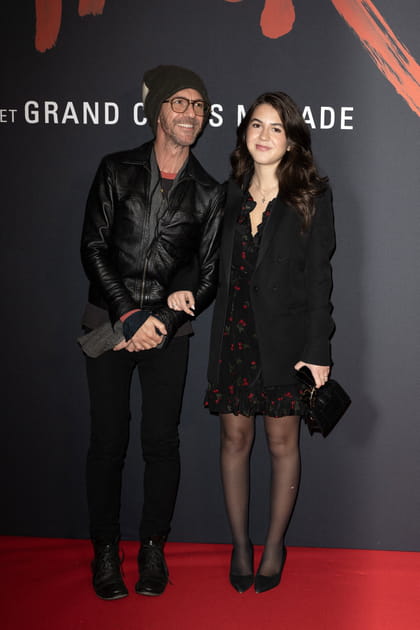 Calogero, accompagné de sa fille Romy Maurici à l'avant-première de "Monsieur Aznavour"