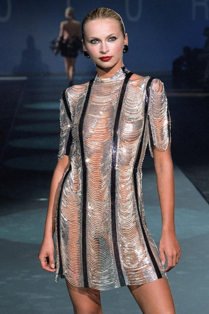 Défilé Paco Rabanne automne-hiver 1999