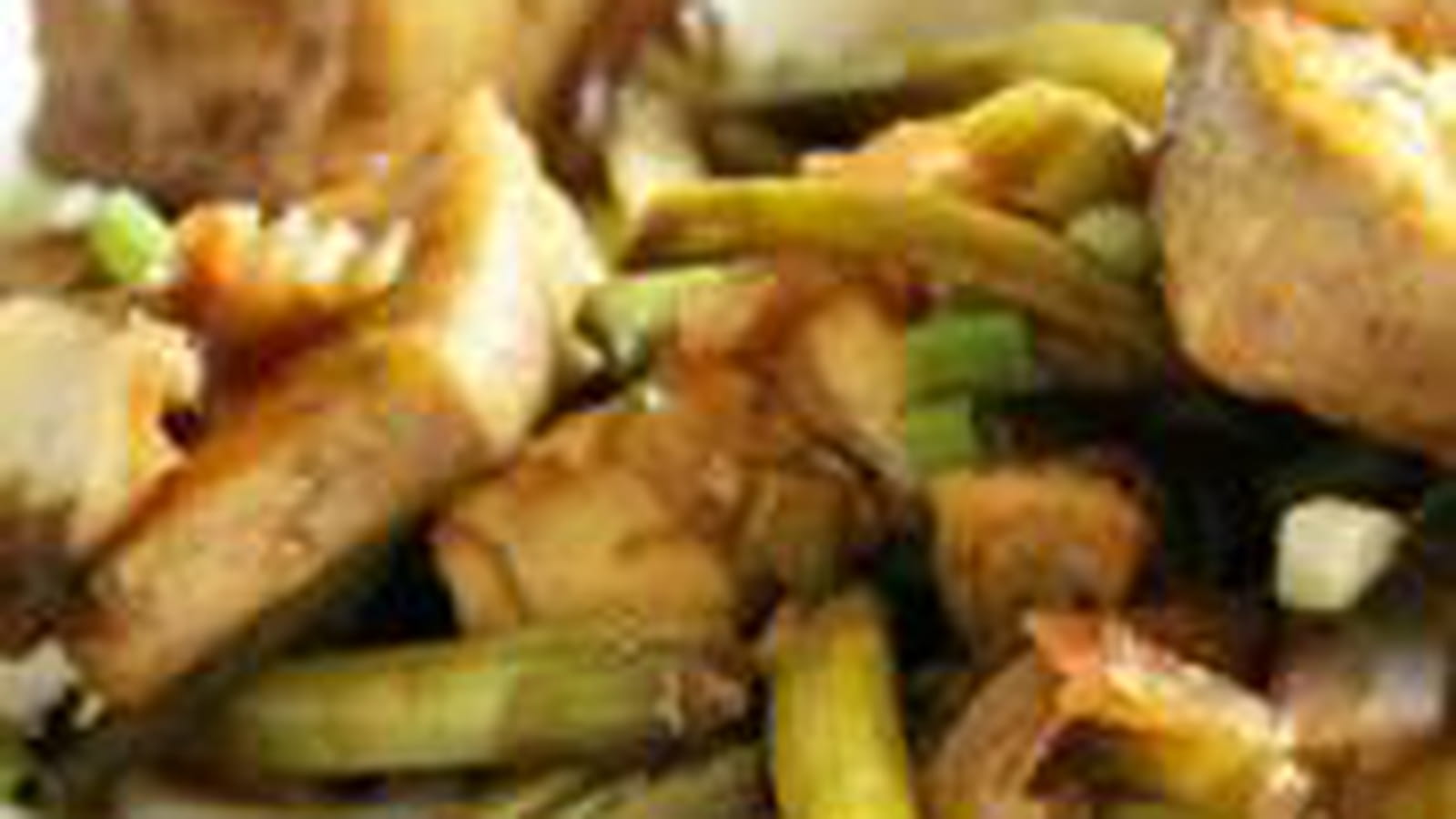 Tofu frits, asperges vertes à la sauce soja