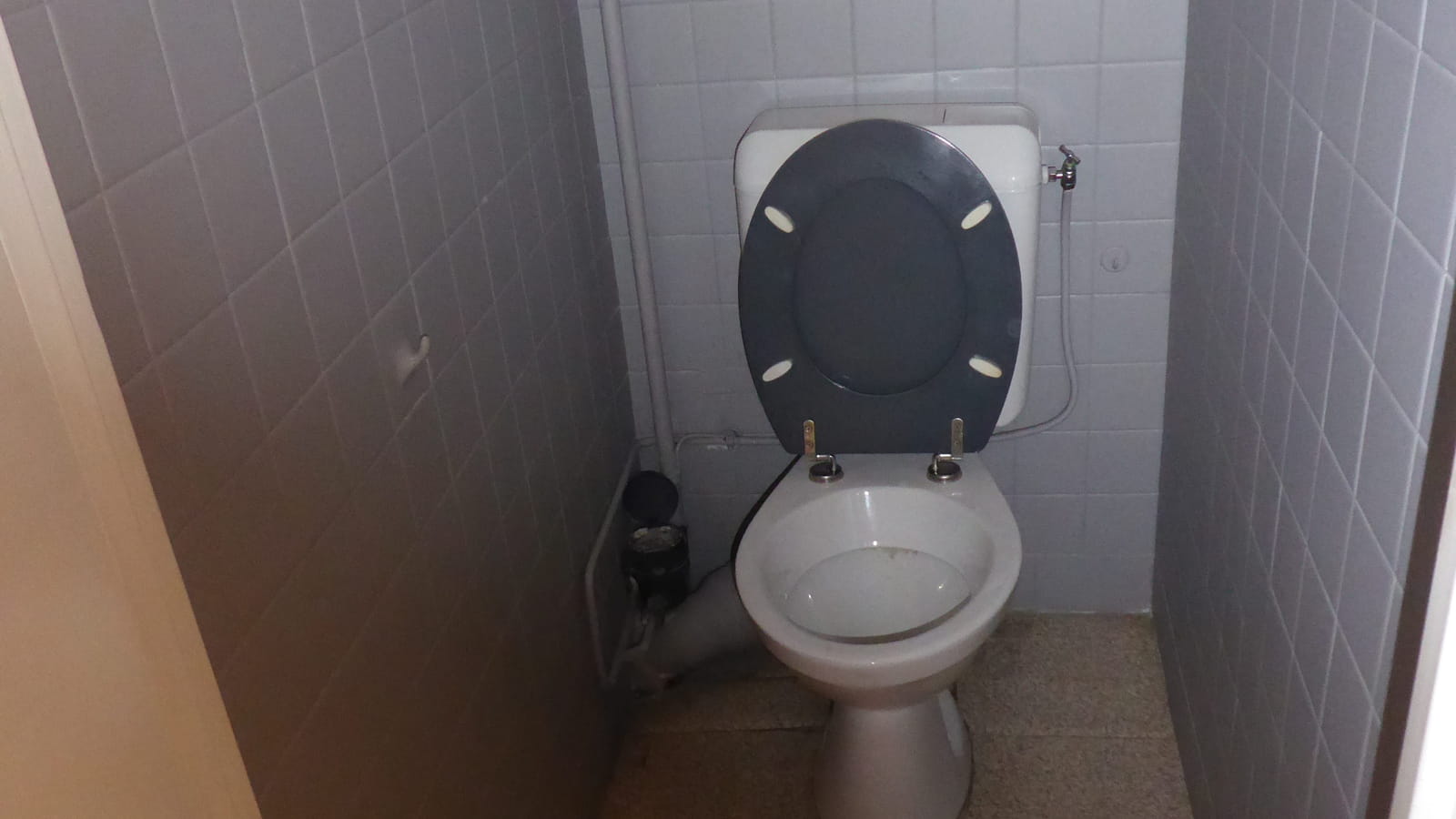 WC avant 