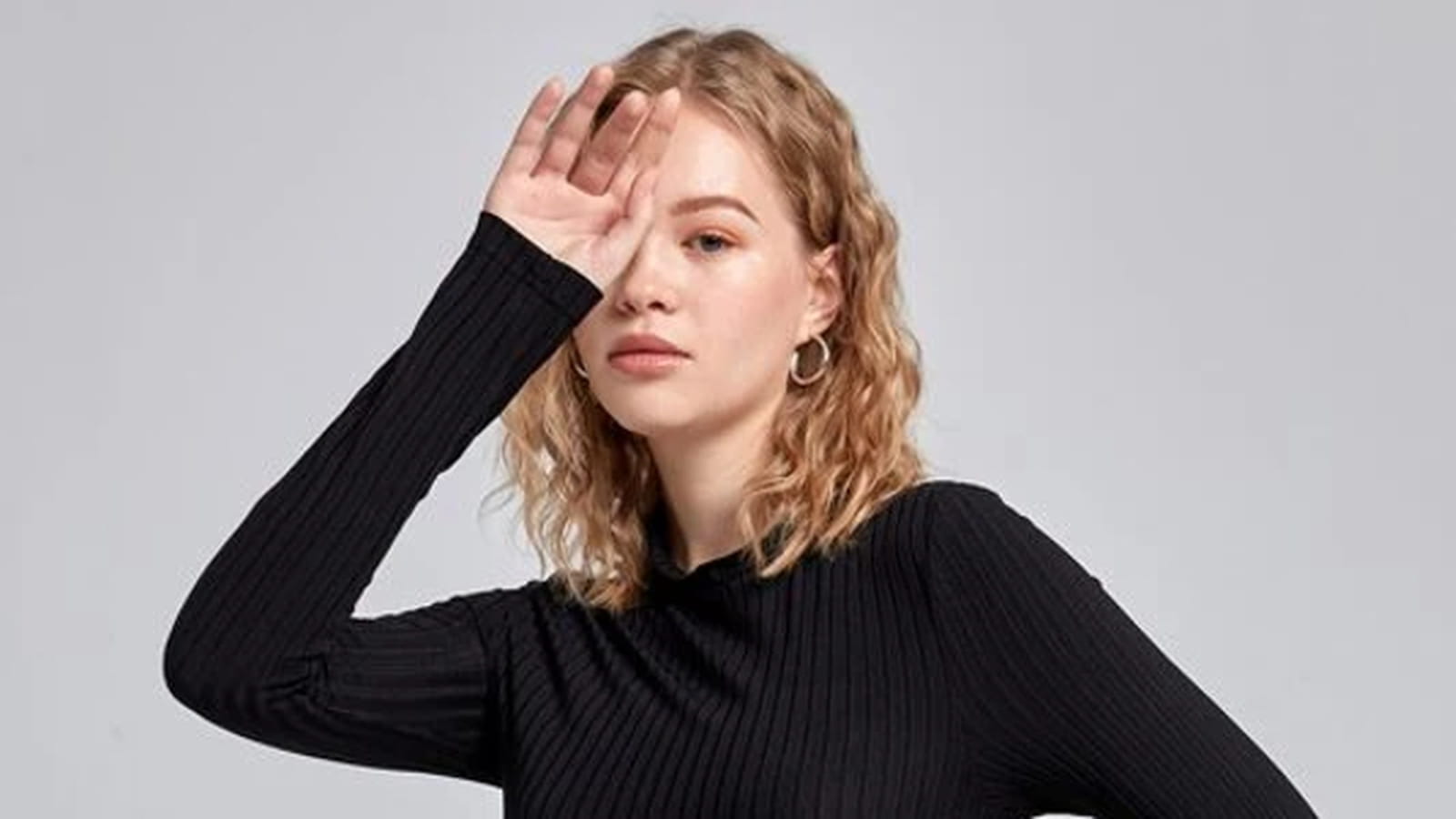 Robe noire Romwe