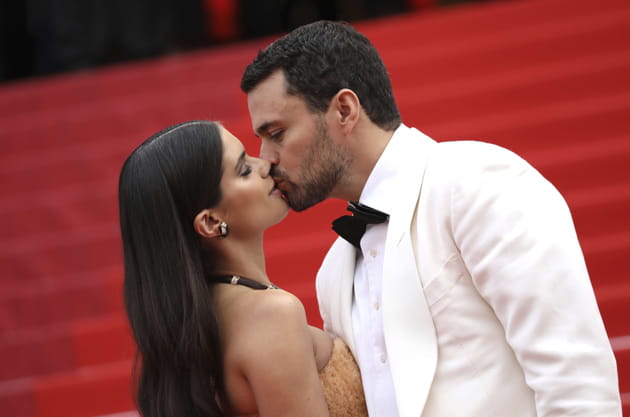 Le mannequin Sara Sampaio et l'acteur Olivier Ripley en amoureux &agrave; Cannes