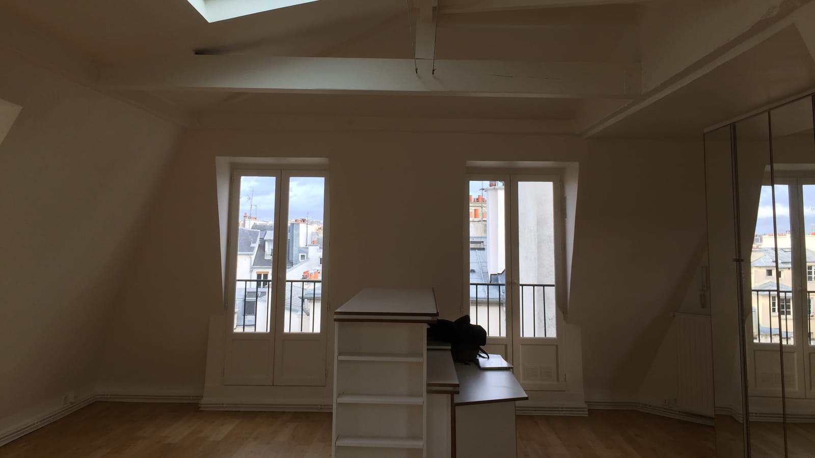 Pièce à vivre avant 