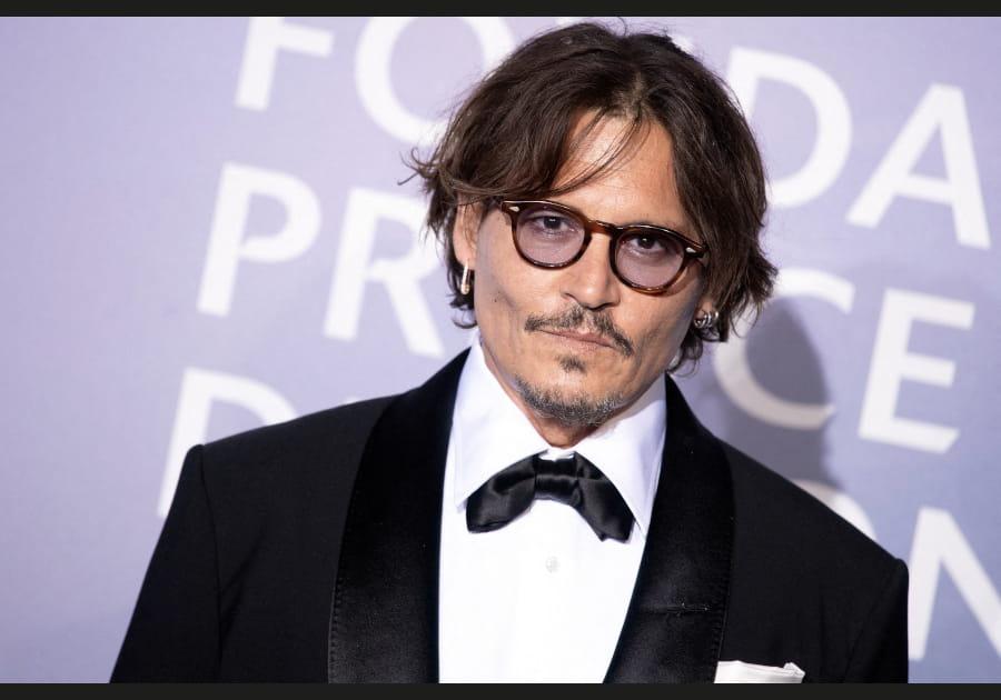 La coloration fonc&eacute;e de Johnny Depp