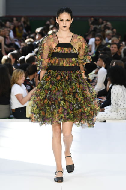 D&eacute;fil&eacute; Molly Goddard printemps-&eacute;t&eacute; 2020