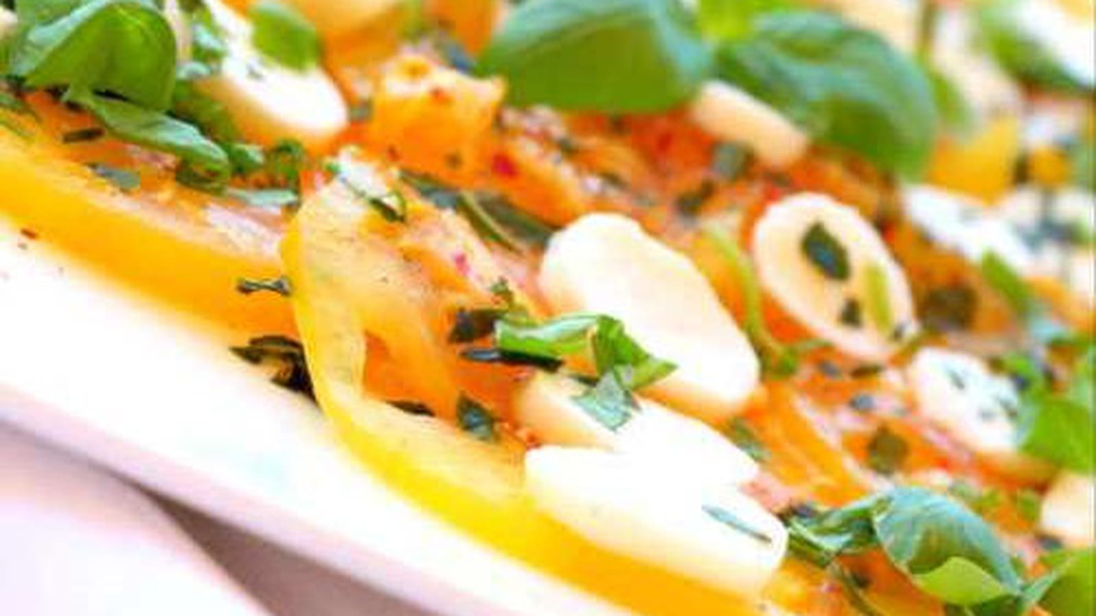 Carpaccio de tomate ananas