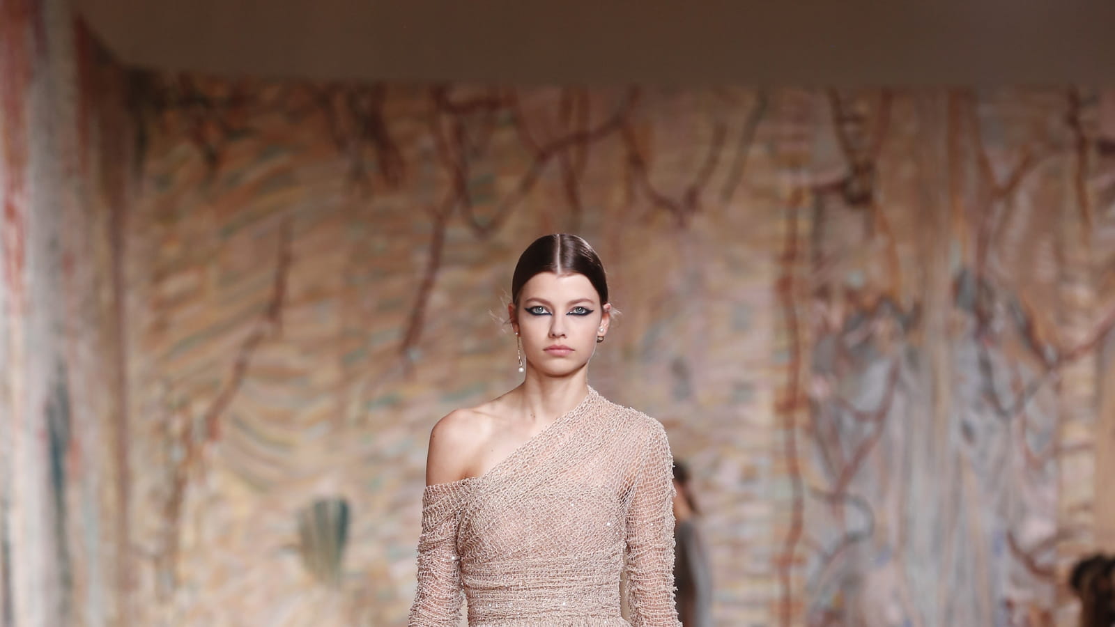 Look 32
