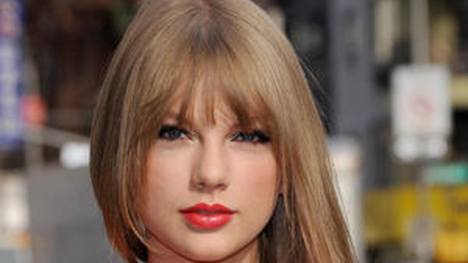  Taylor Swift, cheveux longs