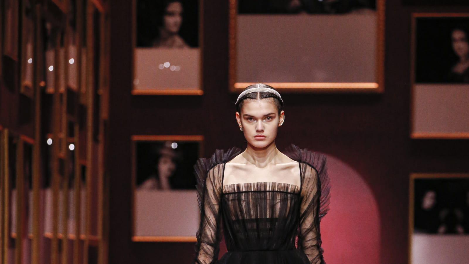 Look 25