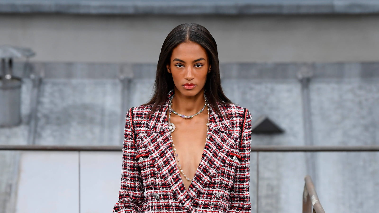 Look 3