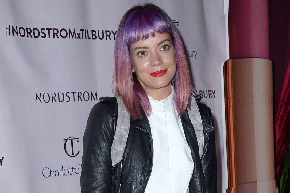 La coloration rose d&eacute;grad&eacute;e de Lily Allen