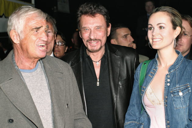 Belmondo accompagn&eacute; de Laeticia et Johnny Hallyday en 2005