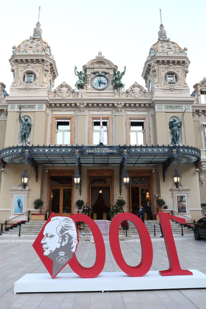 Le Casino de Monte-Carlo a reçu du beau monde : Bal du Centenaire à Monaco