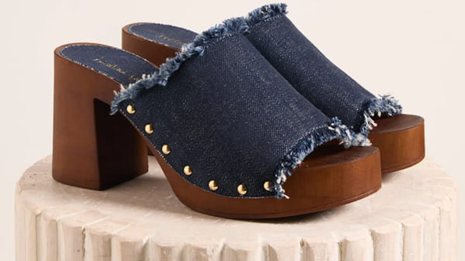 Mules Mellow Yellow